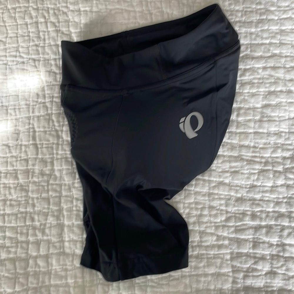 Women’s size Small Pearl Izumi bike shorts